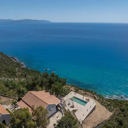 Skali Retreat فيلة Atsoupades